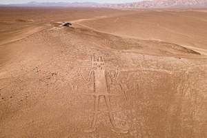 Ciclistas , motoristas y todoterrenos ponen en peligro los geoglifos de Atacama