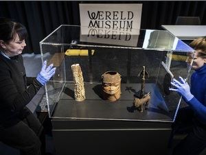 Los museos holandese poseen 184 Bronces de Benín. Parece que sólo 113 proceden del saqueo inglés ¿Las otras no?