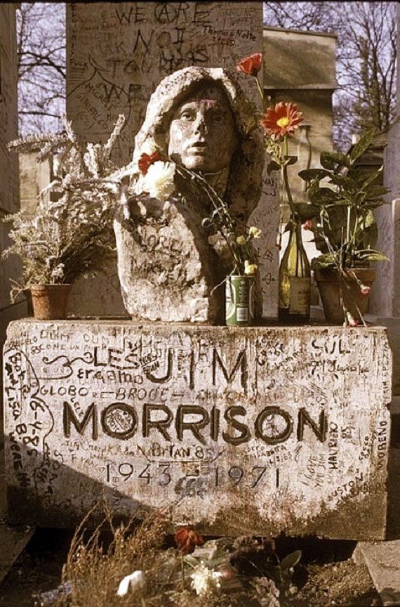 El busto de Morrison fue robado en 1988
