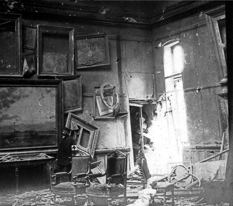 La misma sala en 1916