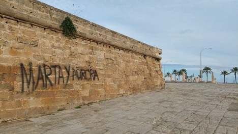 Nueva pintada vandálica en la Muralla de Palma.