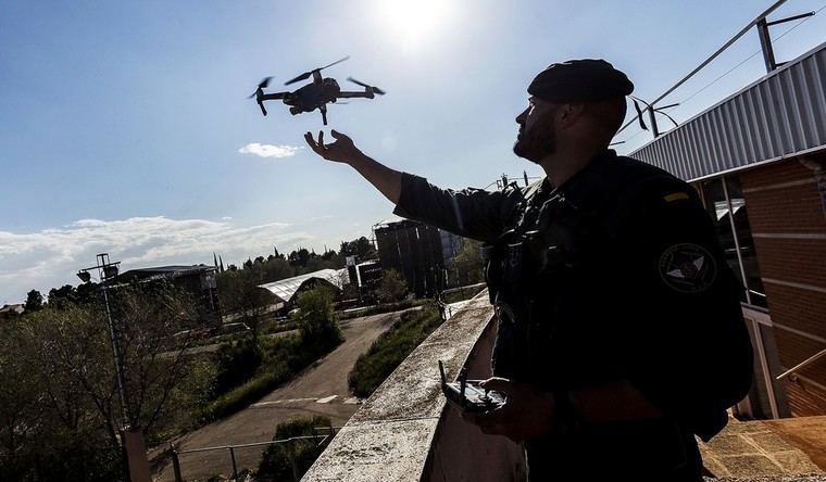 La Benemerita contará con dos drones y una cámara submarina para vigilar el Patrimonio arqueológico en Mallorca y Menorca