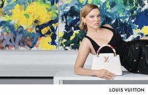 Léa Seydoux, el bolso y el cuadro de Mitchell ni se menciona