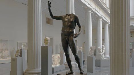 Escultura de Séptimo Severo en la entrada de las Galerías de Roma y Grecia. También procede de expolio