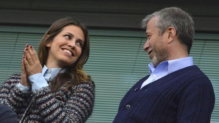 Dasha Shukova y Roman Abramovich se divorciaron en 2017, pero sieguen siendo socios y buenos amigos