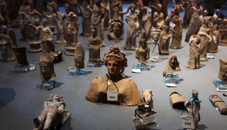 Se calcula que Robin Symes acumuló hasta 12.000 objetos arqueológicos. Todos ellos expoliados.