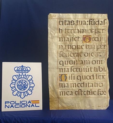 Policia Nacional recupera un manuscrito musical fechado en el siglo XVI
