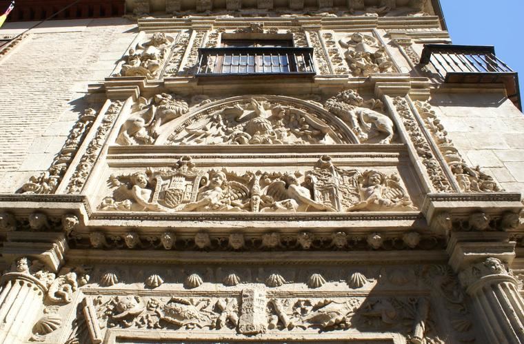 EL Museo tiene una de sus sedes en la Casa Castril (1539) su fachada se atribuye a Sebastián de Alcantara
