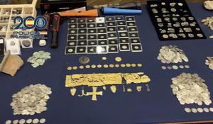 La Policía Nacional desarticula en León una importante trama de expolio y tráfico ilicito de objetos arqueologicos.