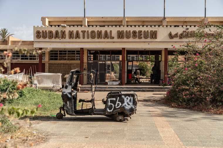 El Museo Nacional del Sudan en Jartúm, asolado por los saqueos.