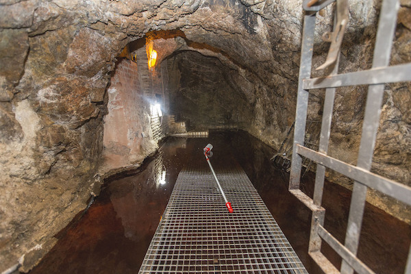 La filtración de diesel habría afectado a varios acuíferos y aljibes de la zona, con impacto en el patrimonio subterráneo del casco histórico