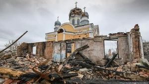 Iglesia ortodoxa de Pokrowski en Malyn, a unos cien kilómetros de Kiev, dañada por un bombardeo ruso el pasado 16 de abril.