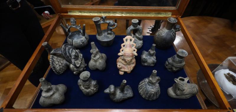 16 cerámicas Peruanas